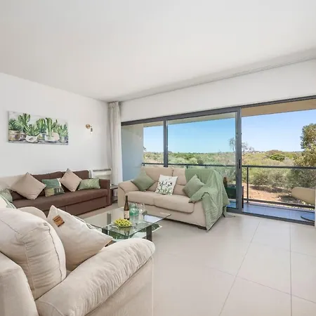 Coastal Haven Retreat With Pool And Garden Appartement *